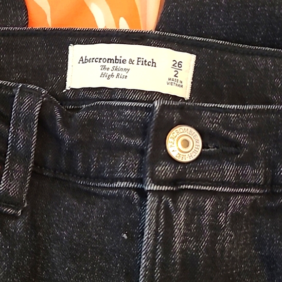 Abercrombie and Fitch Black The Skinny High Rise Jeans Size 26 / 2 - Picture 3 of 4